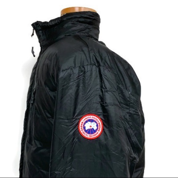 Canada Goose Lodge Packable Down Coat - Picture 4 of 8